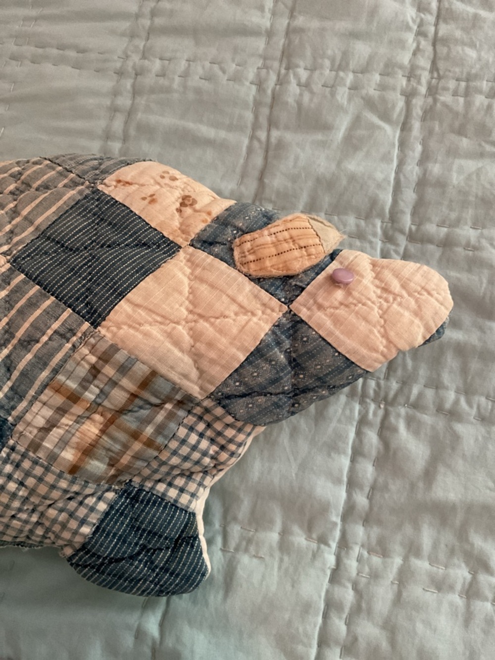Quilted Pig - Picture 3 of 3